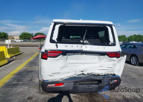 2022 Jeep Wagoneer Series Iii 4X4 из США, поврежденный, VIN 1C4SJVDT4NS227209